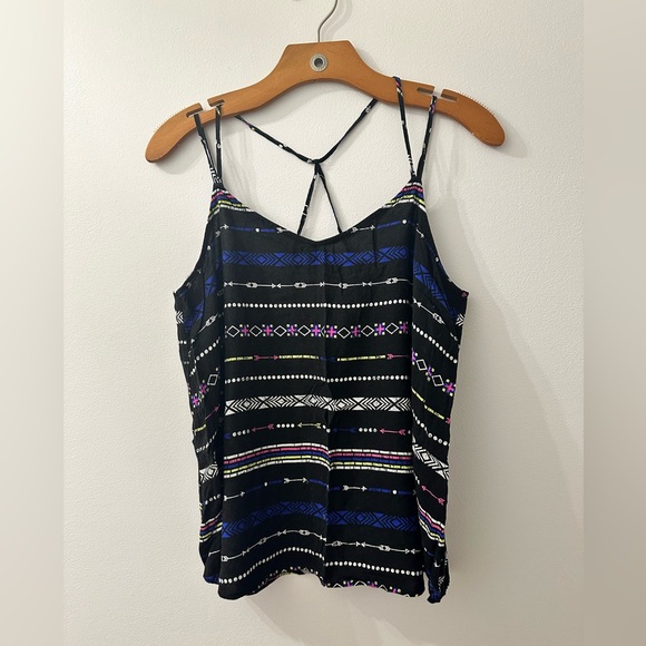 No Boundaries Tops - Women’s Tank Top